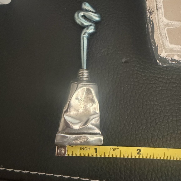 Silver and Blue Tube Brooch - Picture 5 of 5